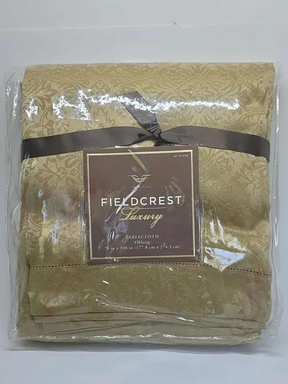 New In Package Gold Pattern Ablong Tablecloth 70